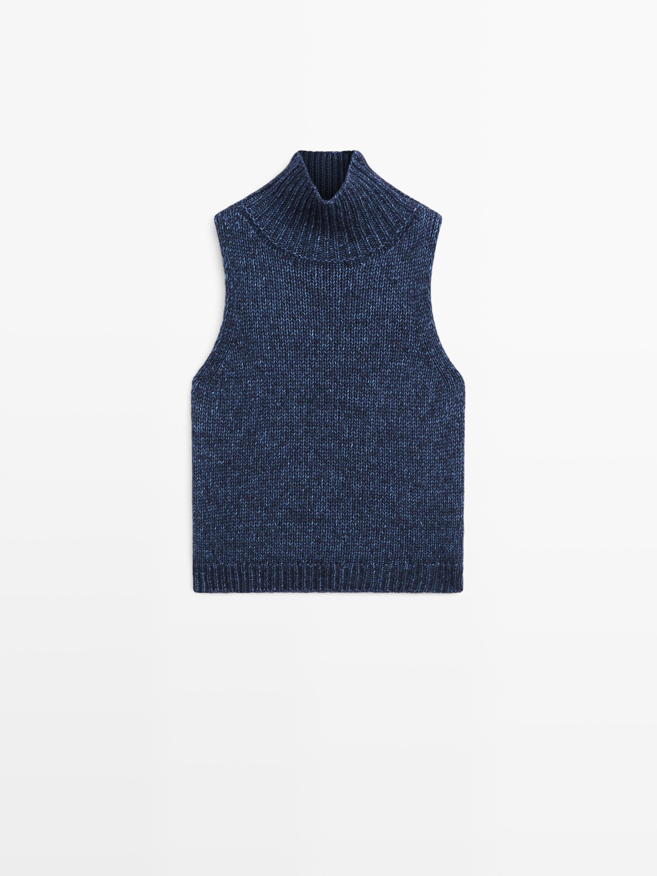 Turtleneck knit vest